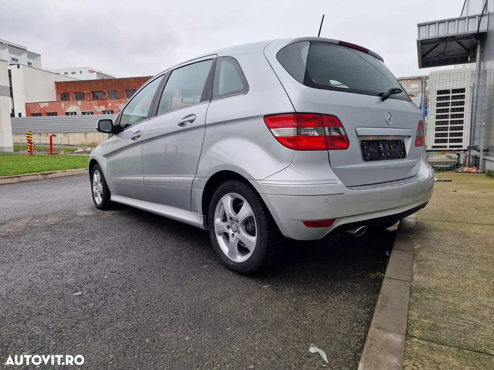 Mercedes-Benz B 200 CDI Autotronic - 21