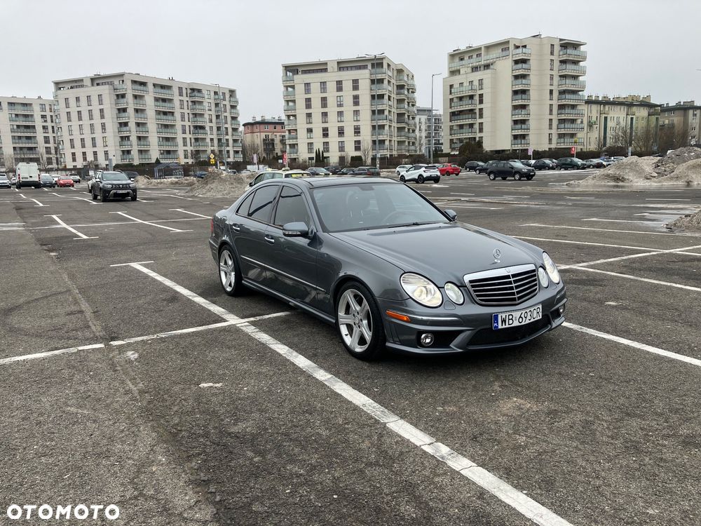Mercedes-Benz Klasa E 63 AMG 7G-TRONIC - 8