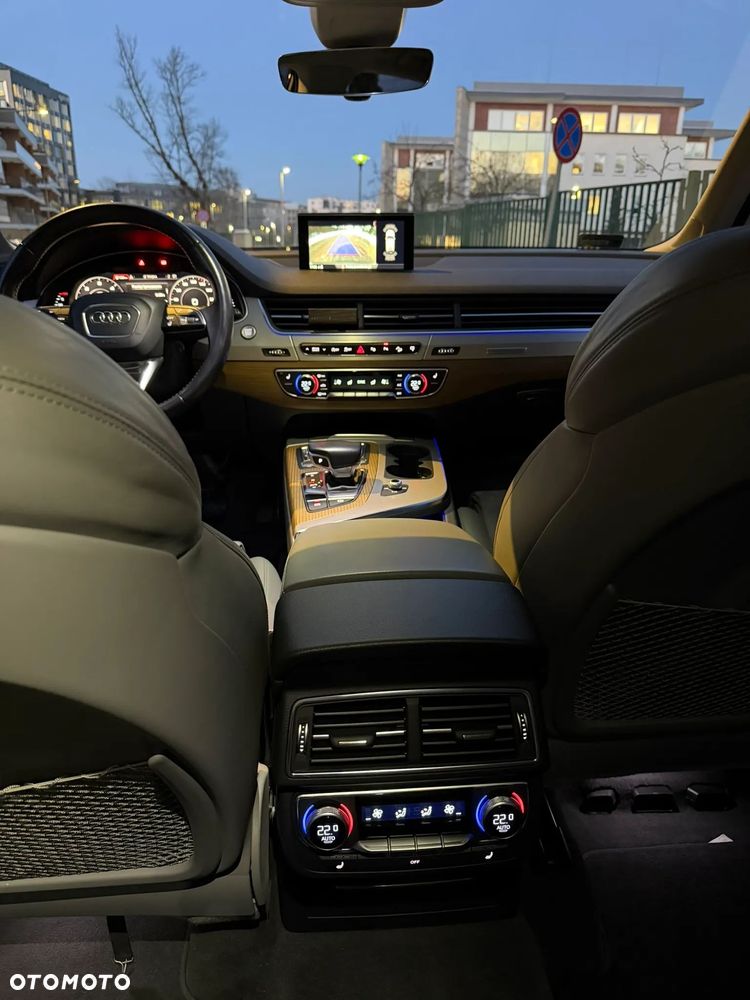 Audi Q7 - 24