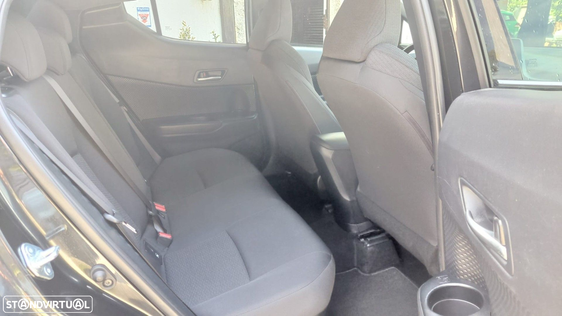 Toyota C-HR 1.8 Hybrid Exclusive - 11