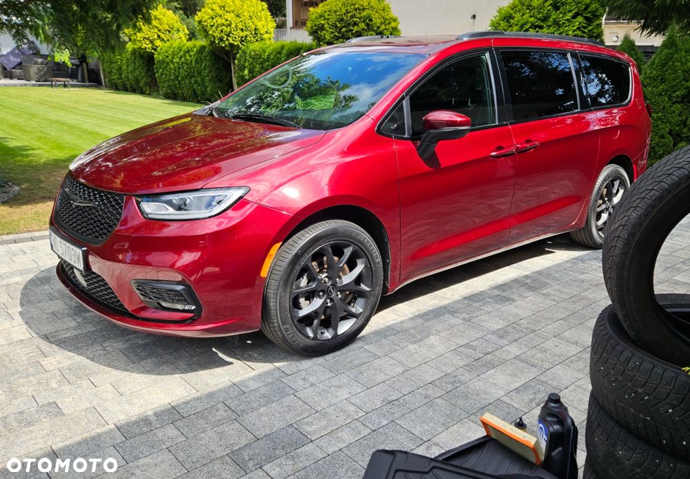 Chrysler Pacifica - 6