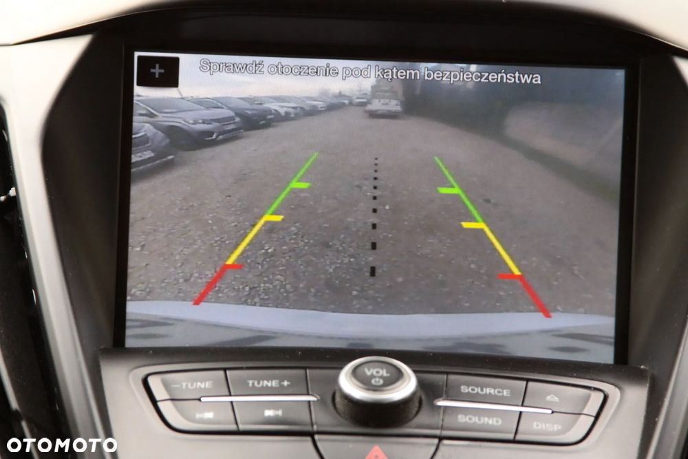 Ford Kuga 2.0 TDCi 2x4 Titanium - 16