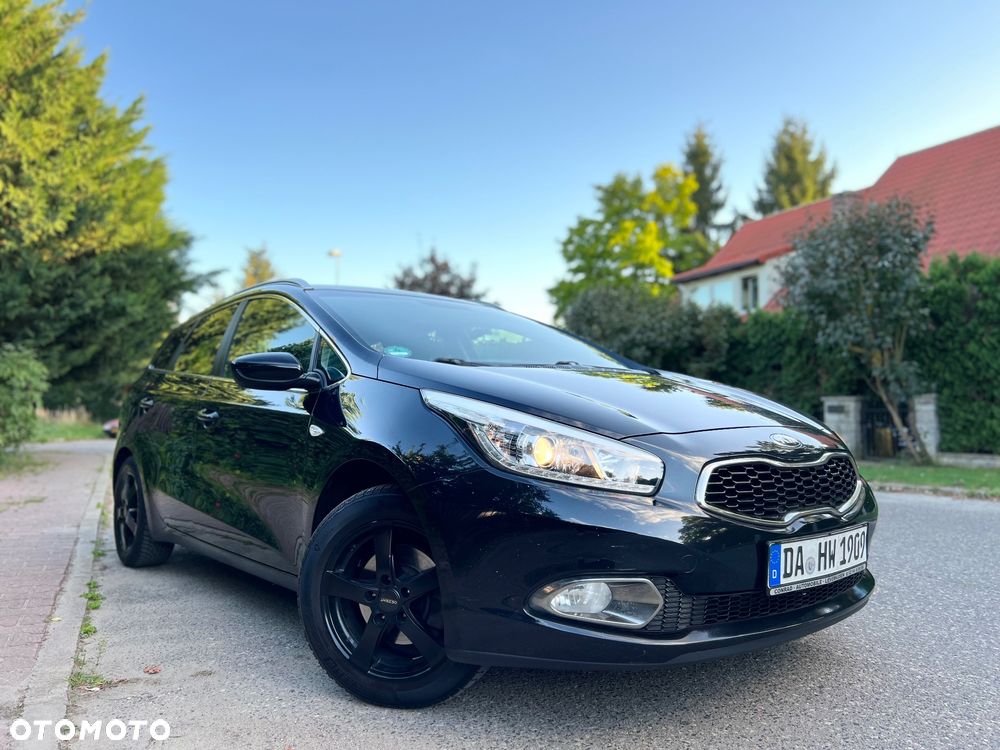 Kia Ceed 1.6 GDI Platinum Edition - 1