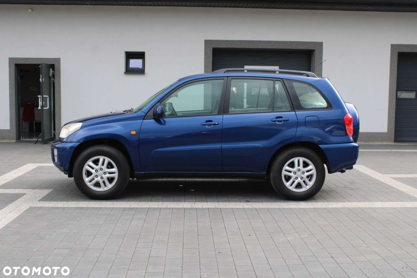 Toyota RAV4 - 7
