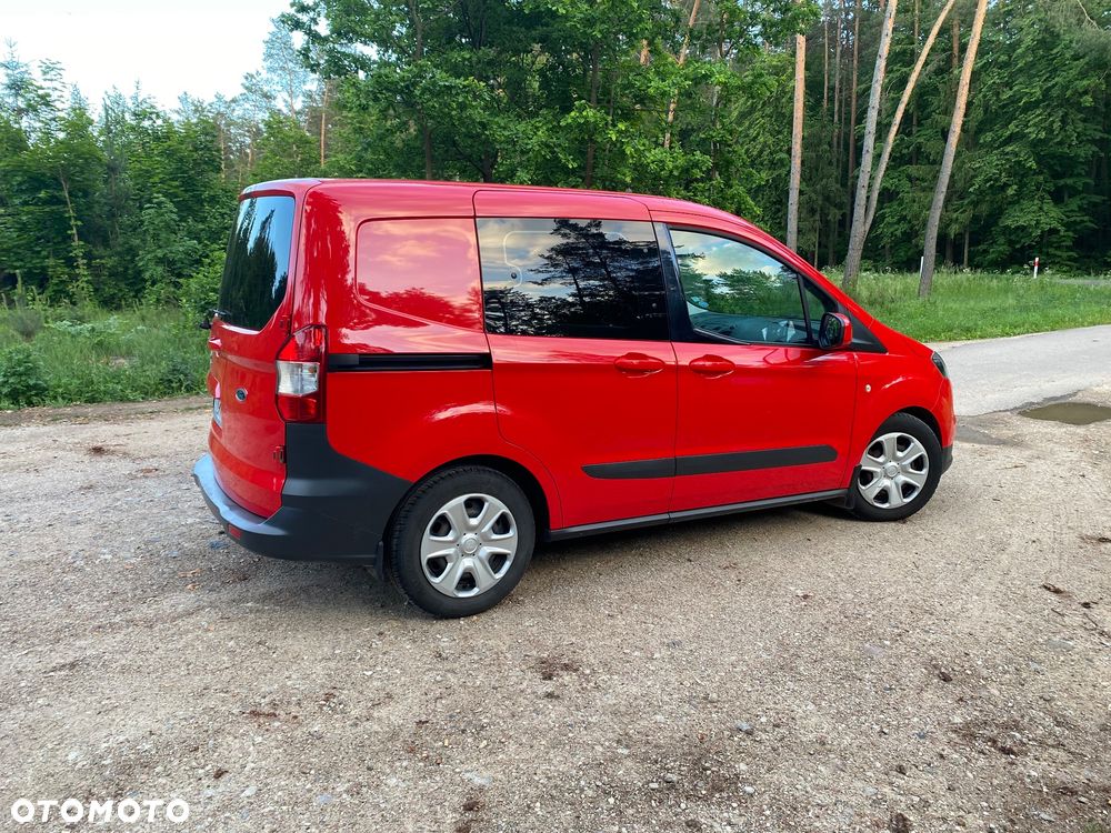 Ford Transit Courier - 6