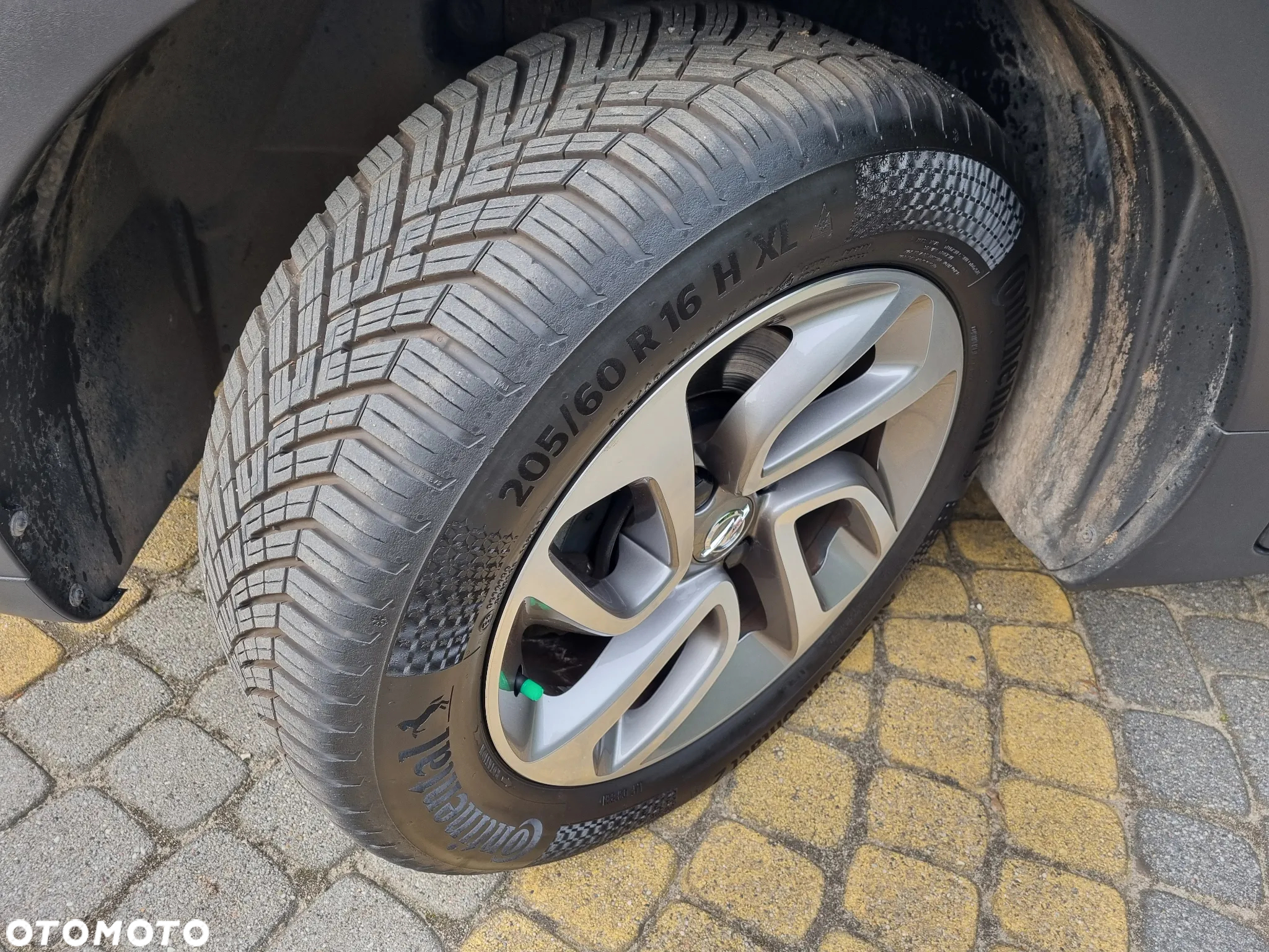 Opel Crossland X 1.2 T Elite S&S - 9