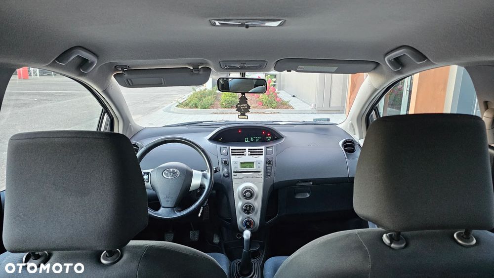 Toyota Yaris - 19