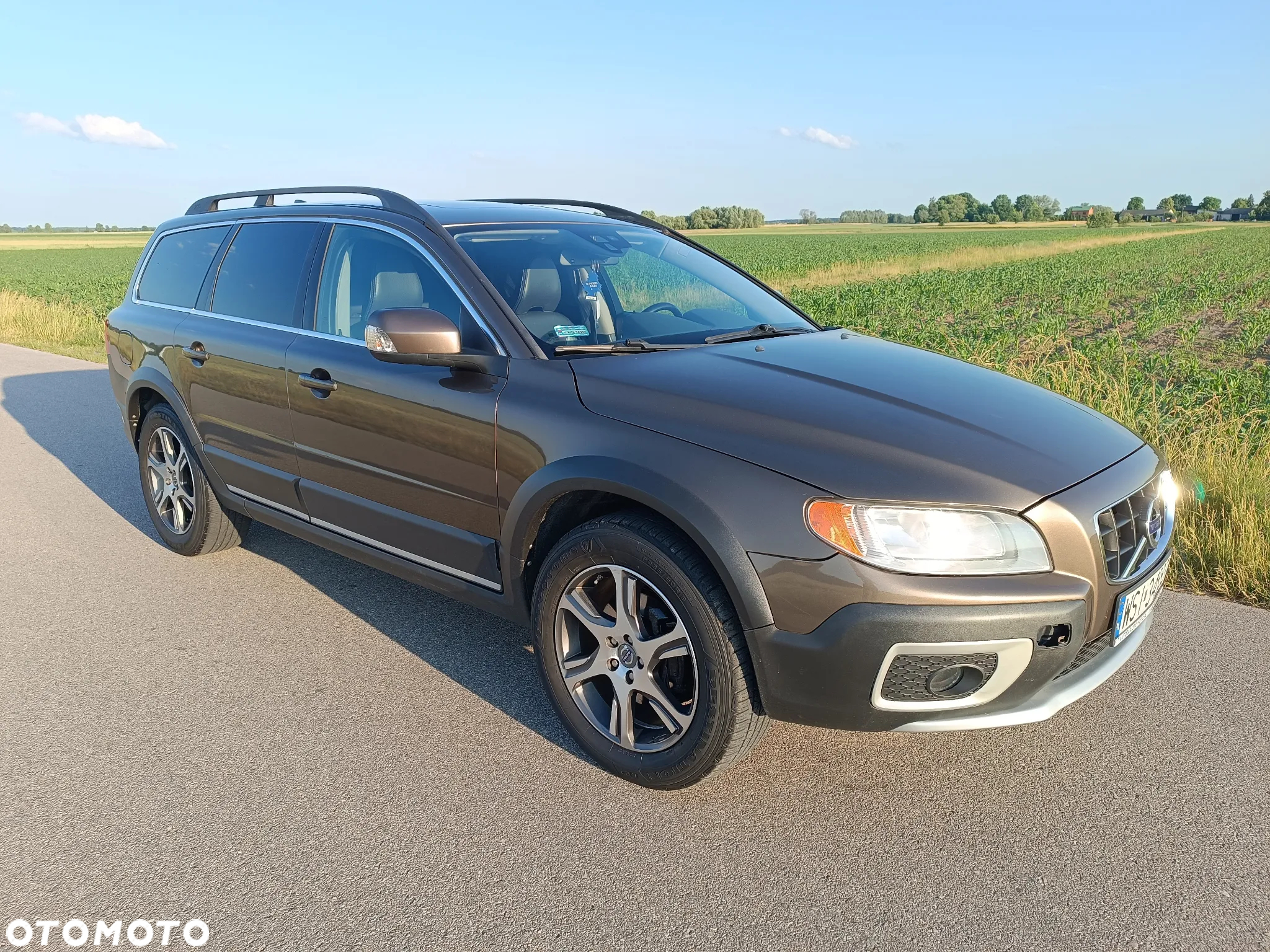 Volvo XC 70 3.2 AWD Momentum - 6