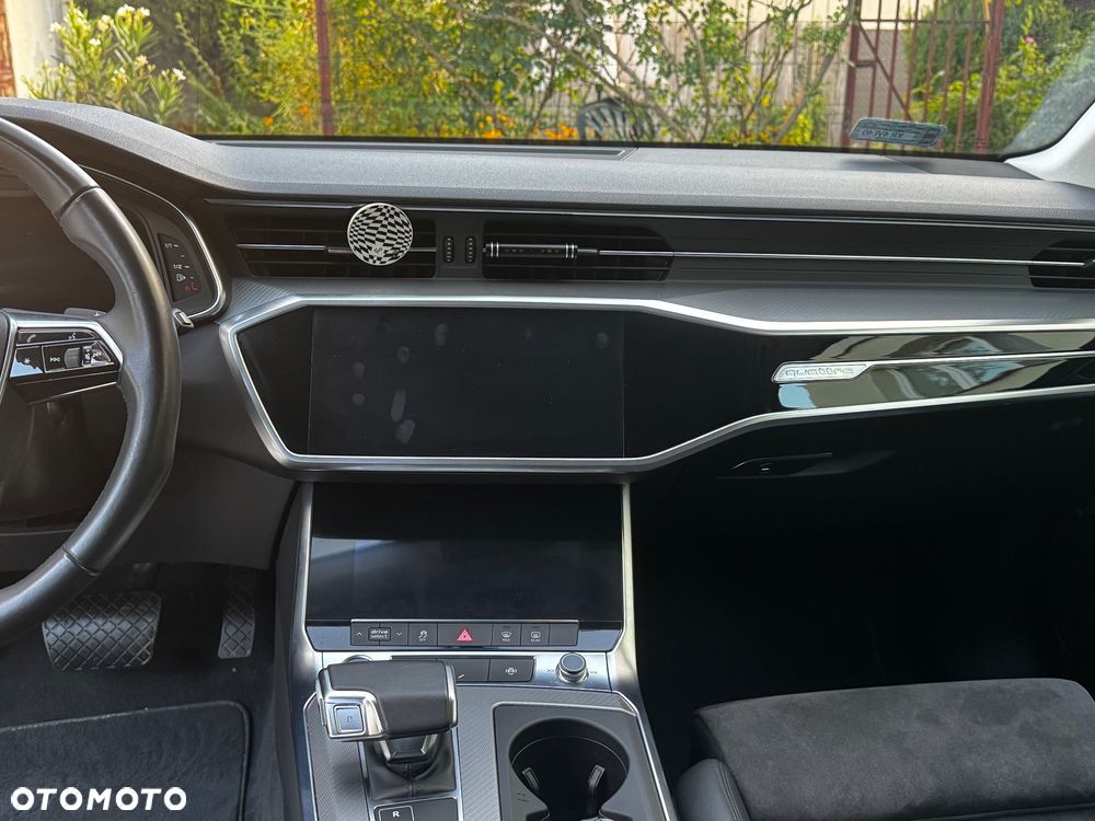 Audi A6 - 6