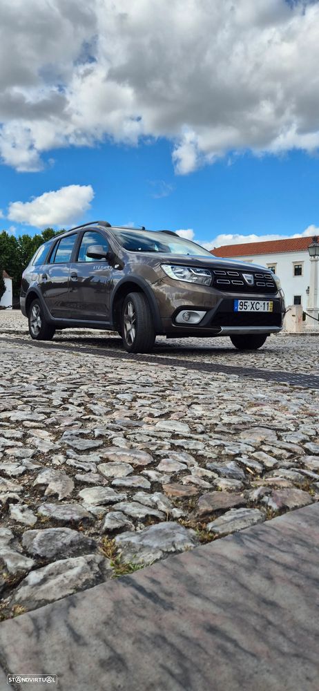 Dacia Logan MCV 0.9 TCe Stepway - 1