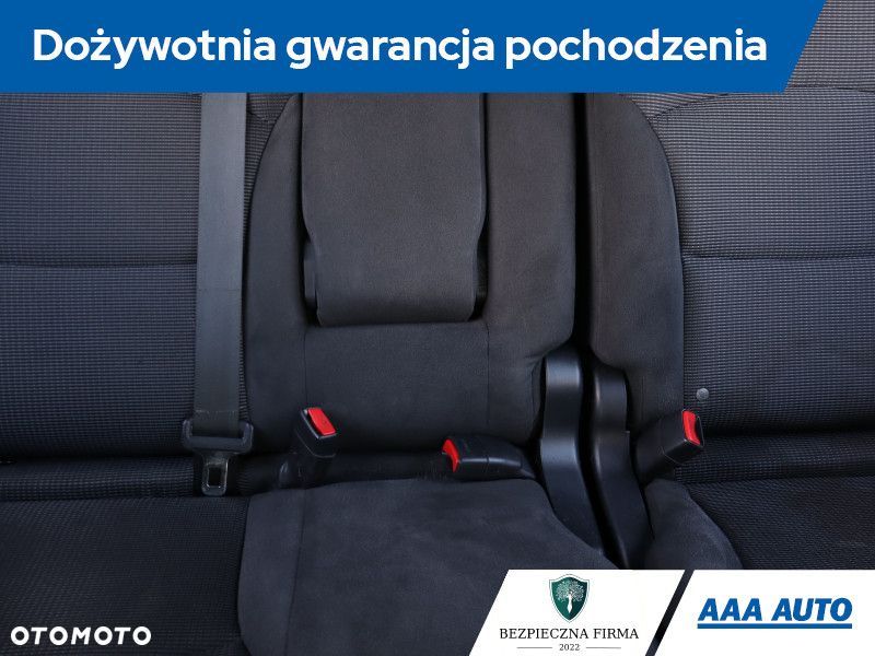 Mitsubishi Grandis - 11