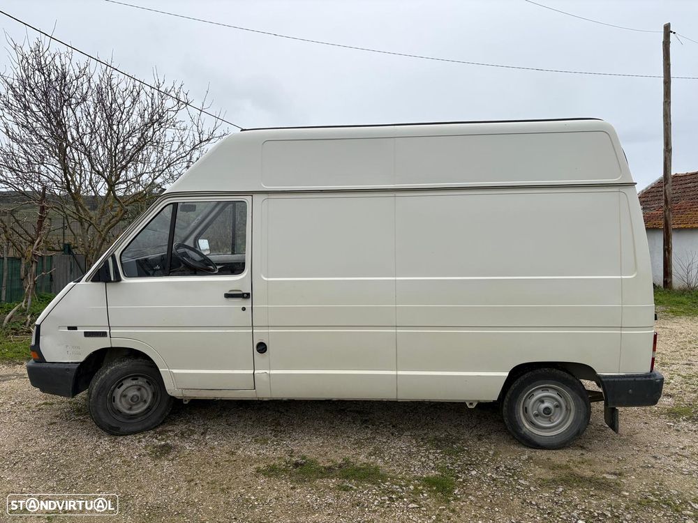 Renault Trafic - 1