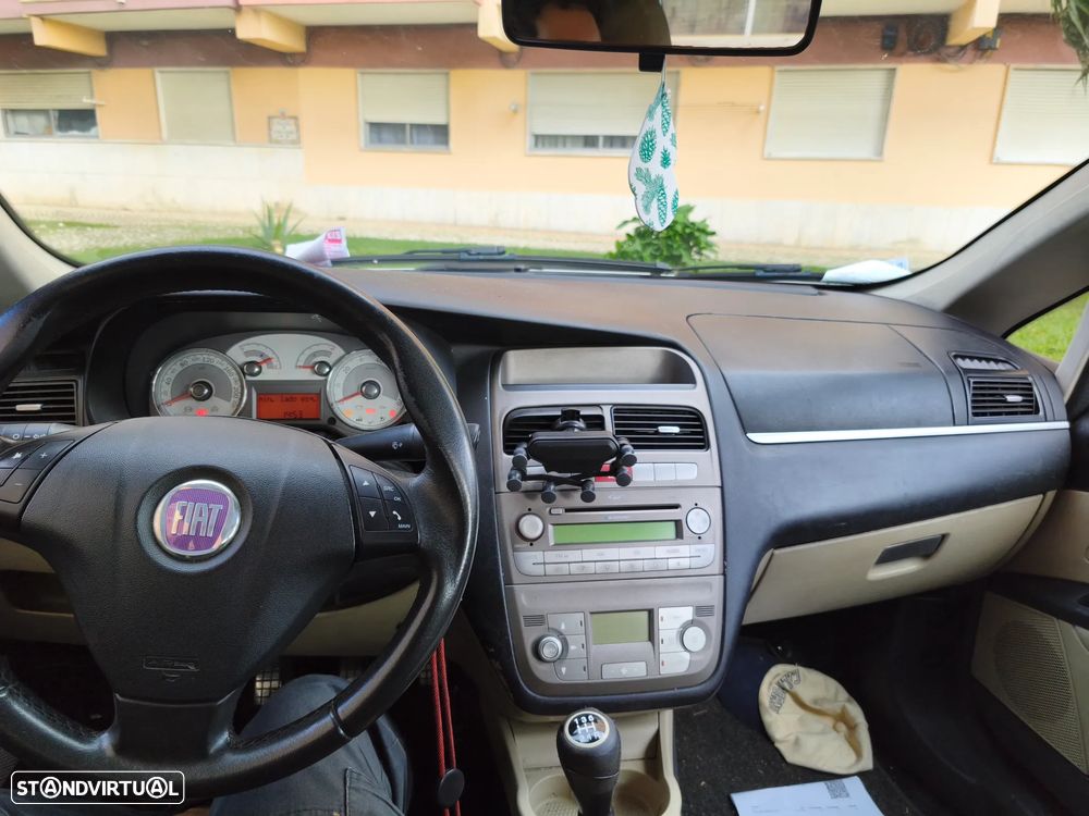 Fiat Linea 1.3 M-Jet Emotion - 9