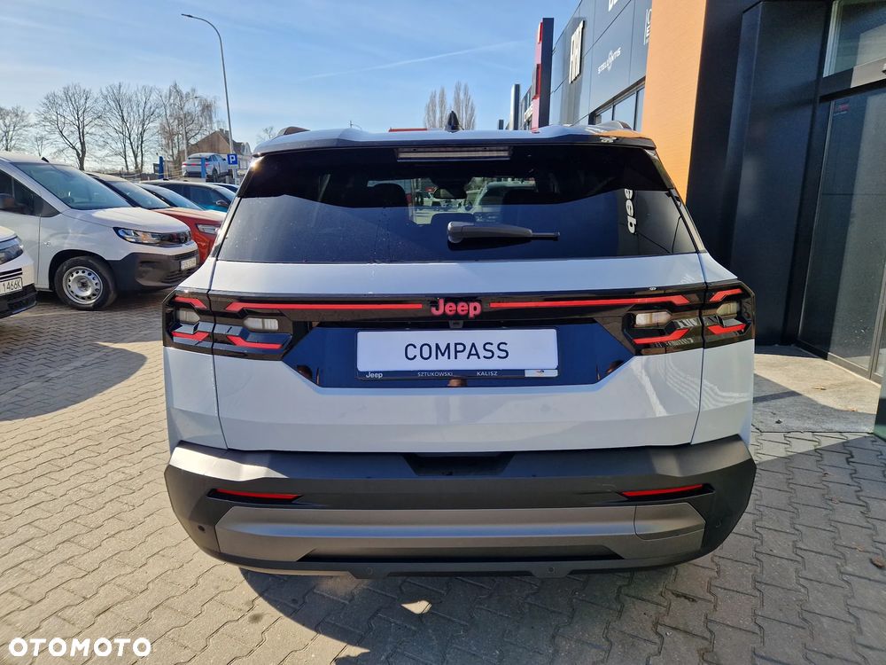 Jeep Compass 1.2 T3 mHEV First Edition FWD DCT - 11