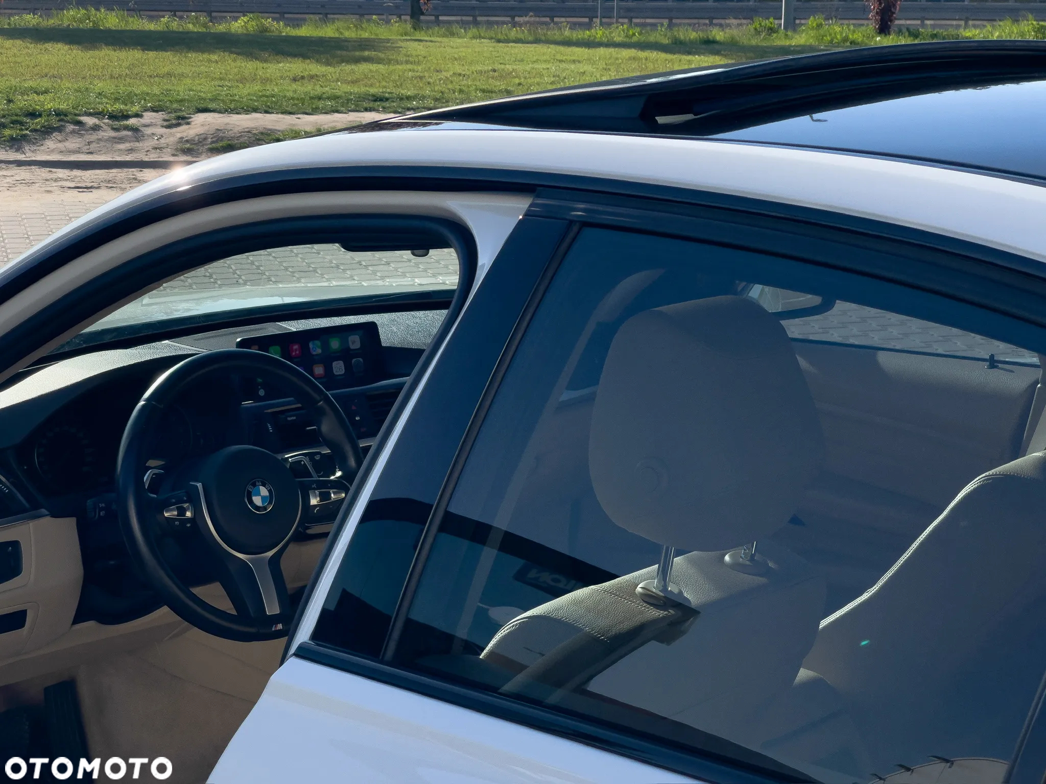 BMW Seria 3 335i xDrive - 9