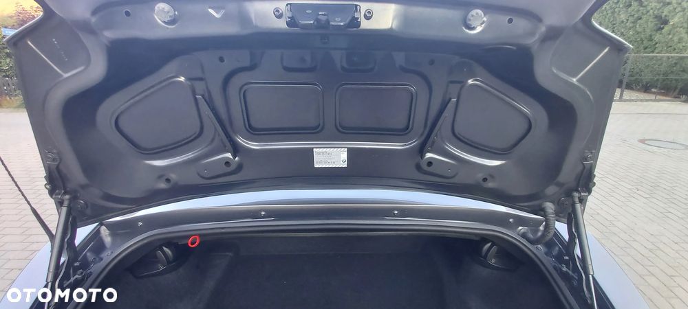 BMW Z4 2.2i - 17