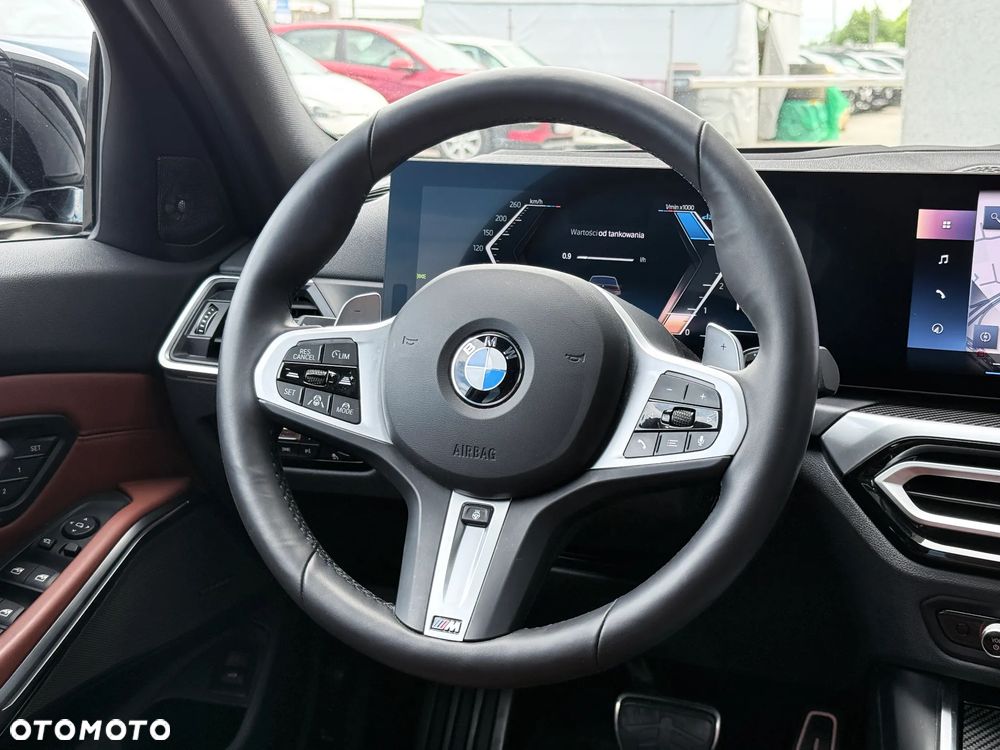 BMW Seria 3 320d xDrive M Sport - 21