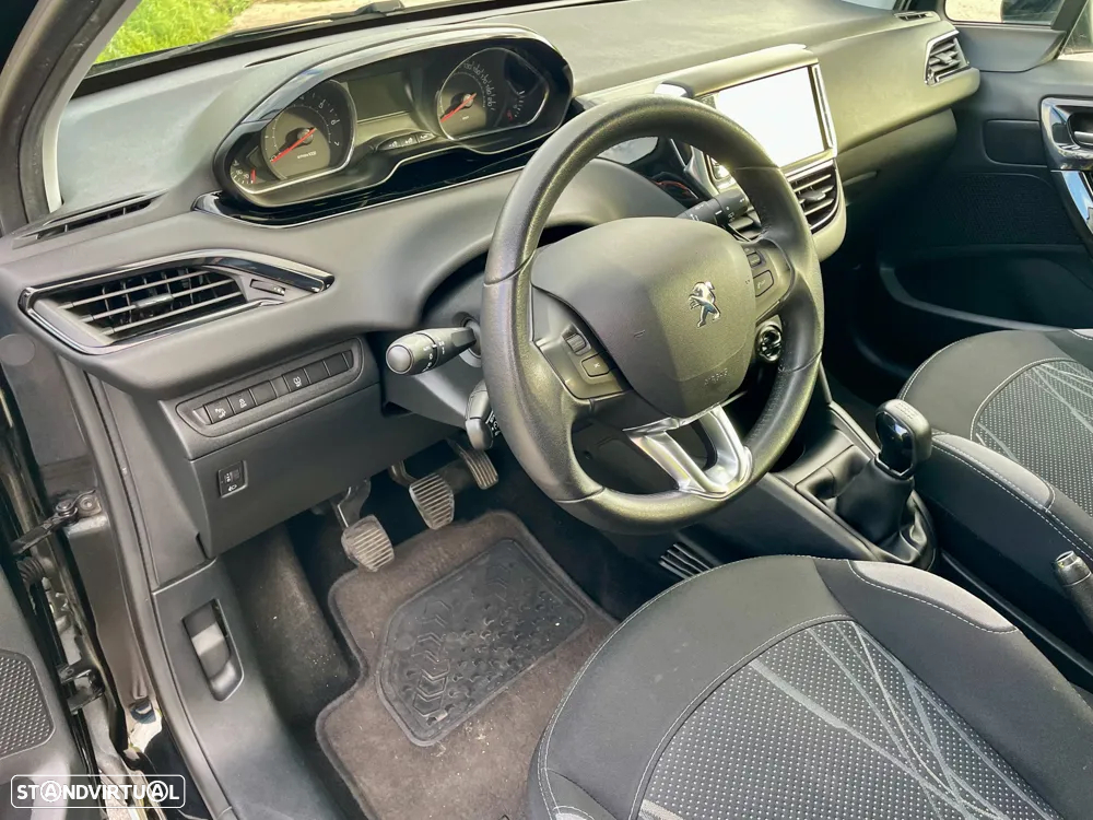 Peugeot 208 1.2 PureTech Access - 19
