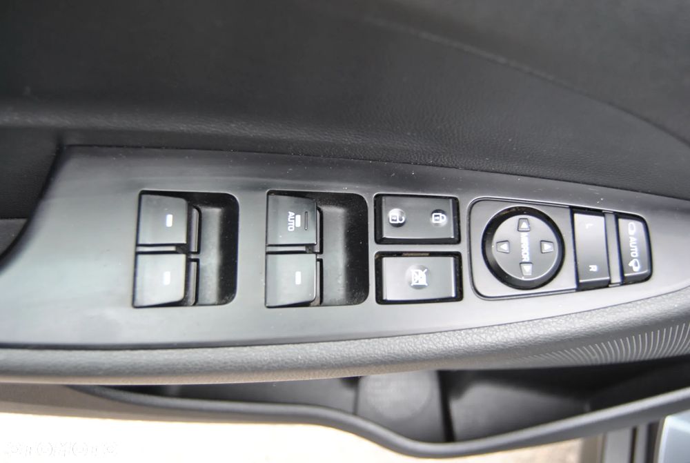 Hyundai Tucson blue 1.7 CRDi 2WD Style - 21