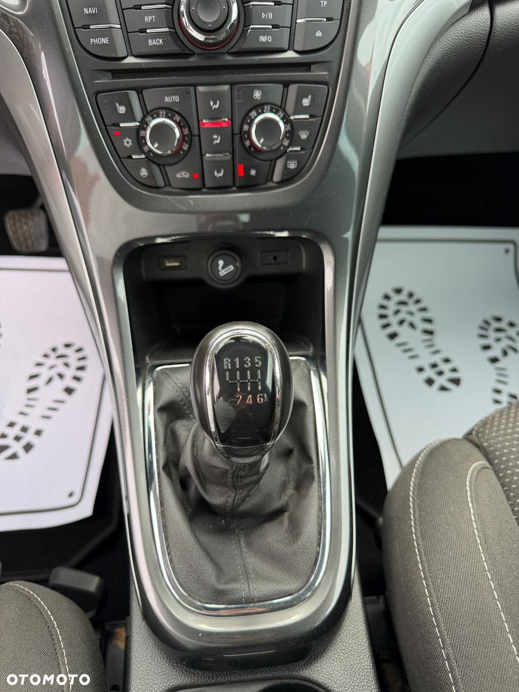Opel Astra 2014