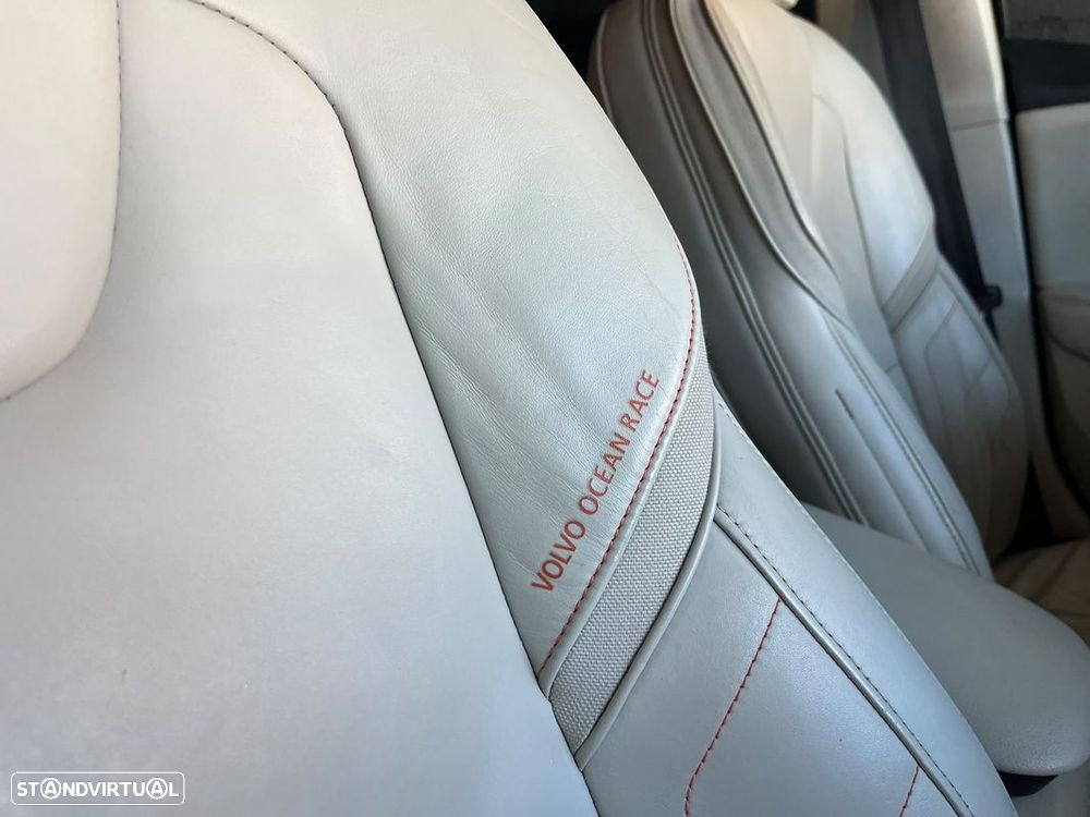Volvo V40 Cross Country 1.6 D2 Volvo Ocean Race Powershift - 24