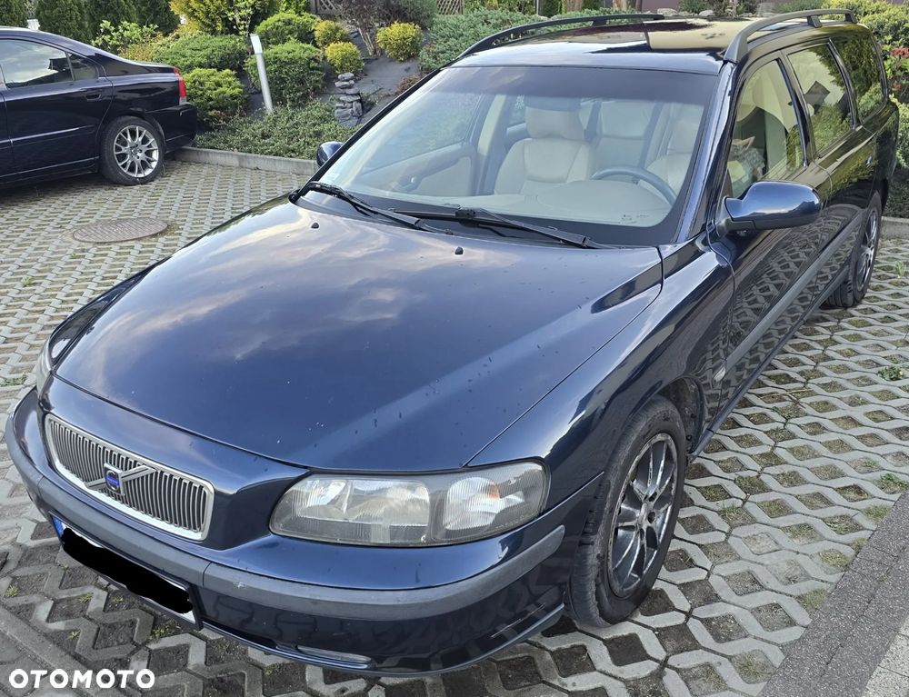Volvo V70 2.5TDI - 1