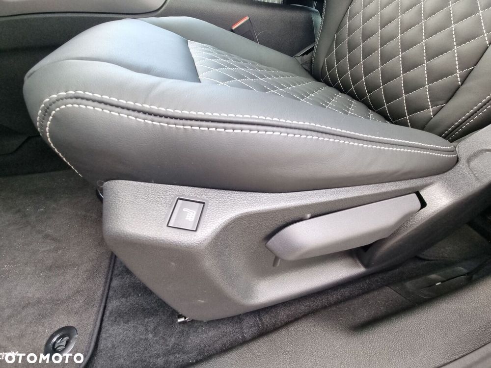 Toyota Proace City Verso 1.5 D-4D VIP - 24
