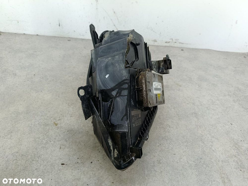 LAMPA PRZÓD PRAWA XENON OPEL ZAFIRA B 13252471 13153357 0301214282  AL  GM - 13