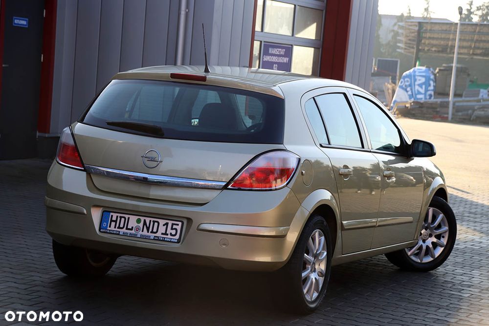 Opel Astra - 4