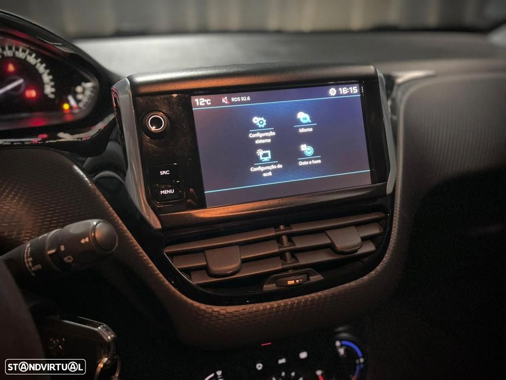 Peugeot 208 1.2 PureTech Style - 19