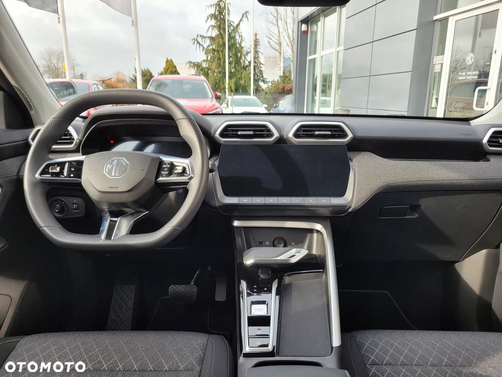 MG ZS 1.5 HEV+ Standard - 8