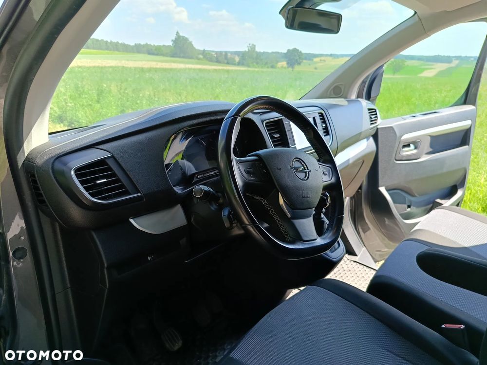 Opel Vivaro - 8