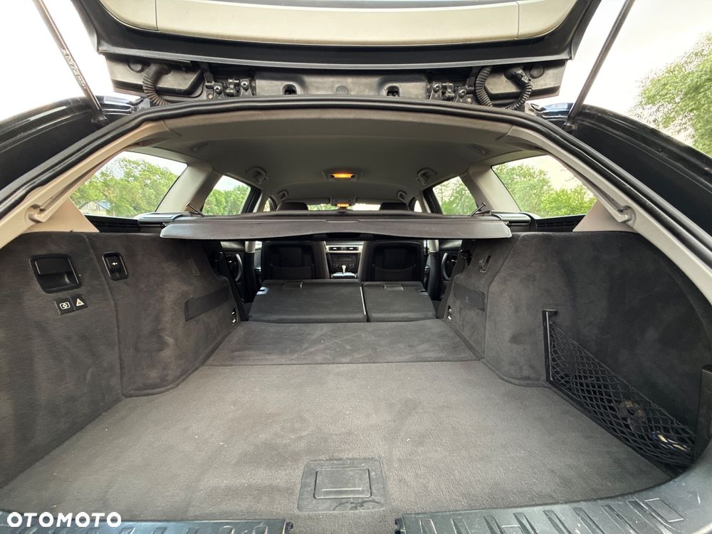 BMW Seria 3 320i - 16