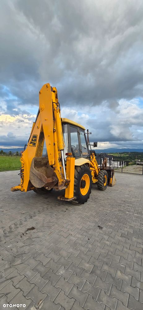 JCB 3CX - 8