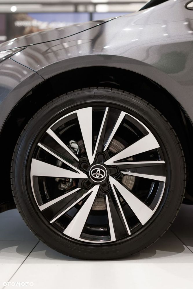 Toyota Corolla 1.8 Hybrid Style - 18