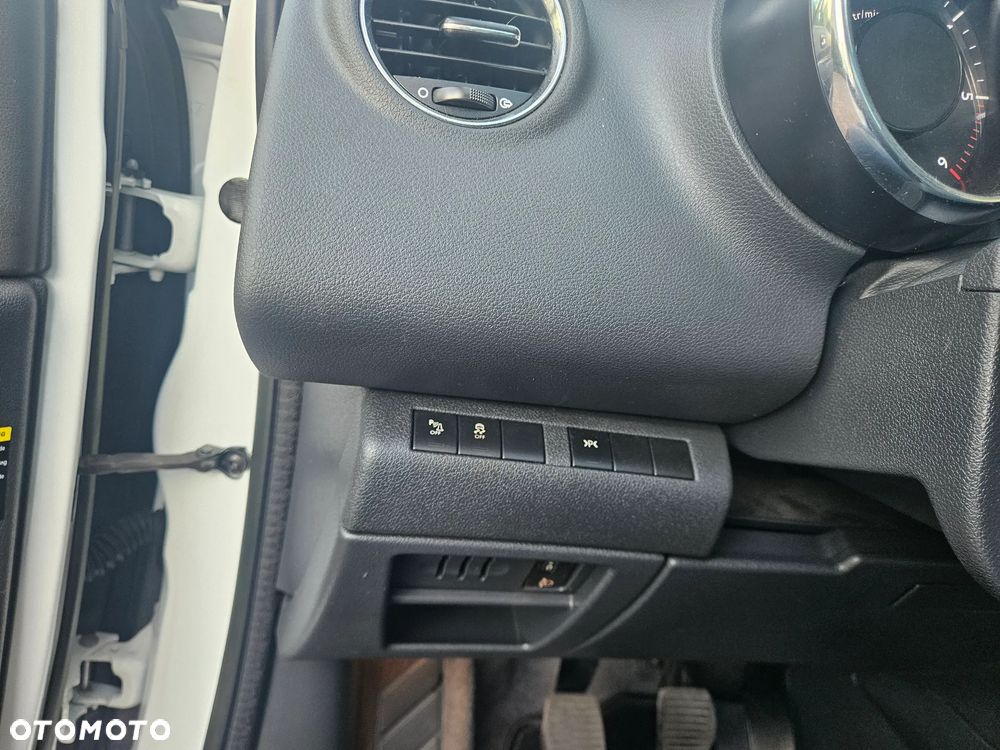 Peugeot 5008 HDI 115 Active - 25