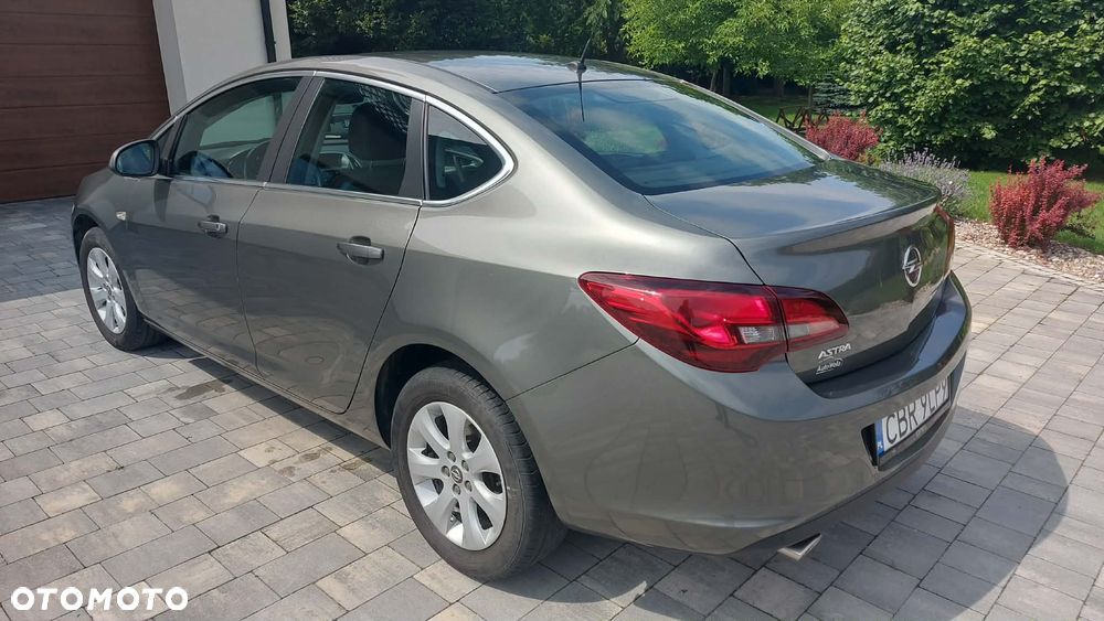 Opel Astra - 5