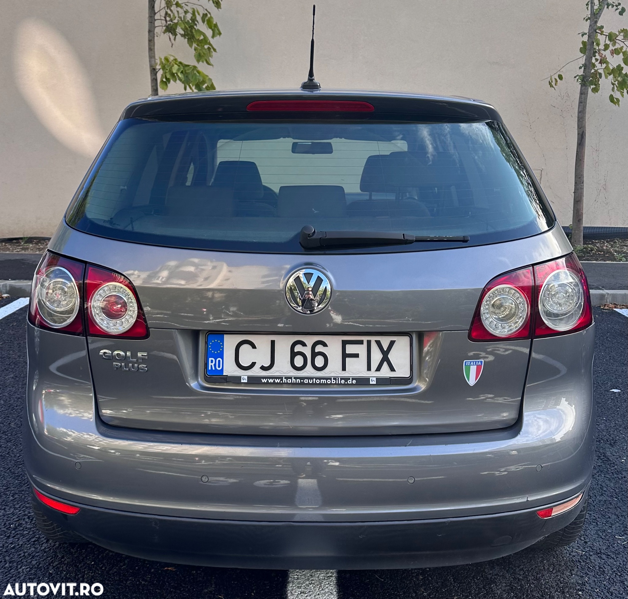 Volkswagen Golf Plus 2.0 TDI Comfortline - 6