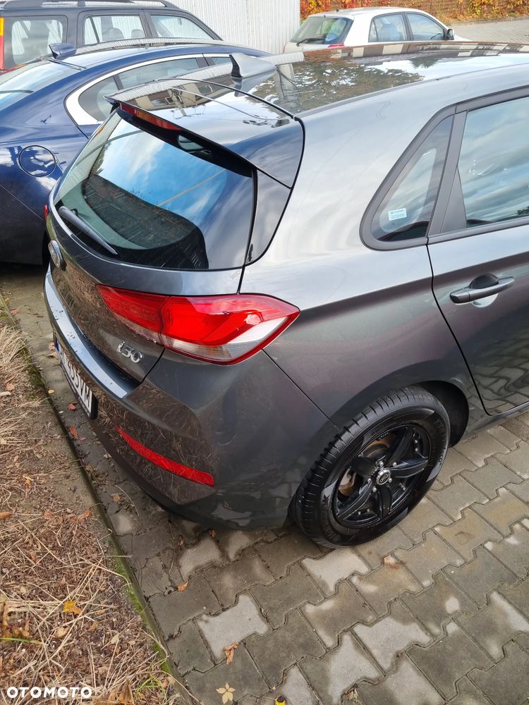 Hyundai i30 1.5 DPI Classic + - 3