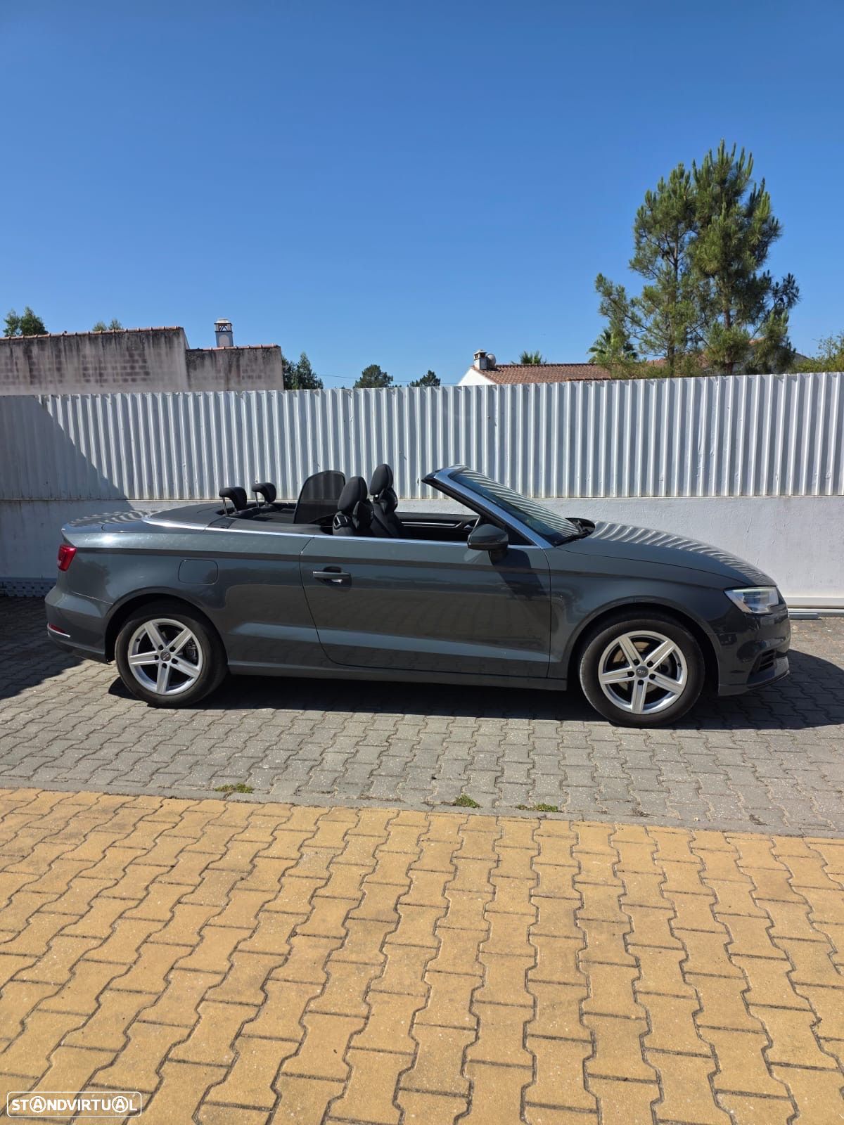 Audi A3 Cabrio 1.6 TDi S-line - 1