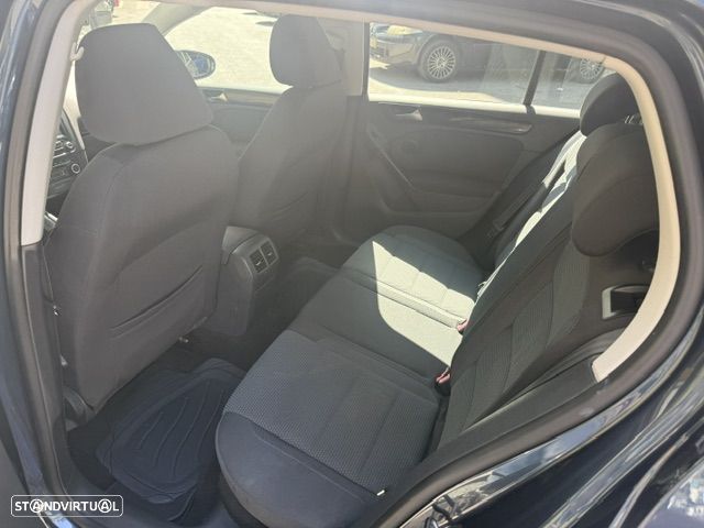 VW Golf 2.0 TDi Confortline - 15