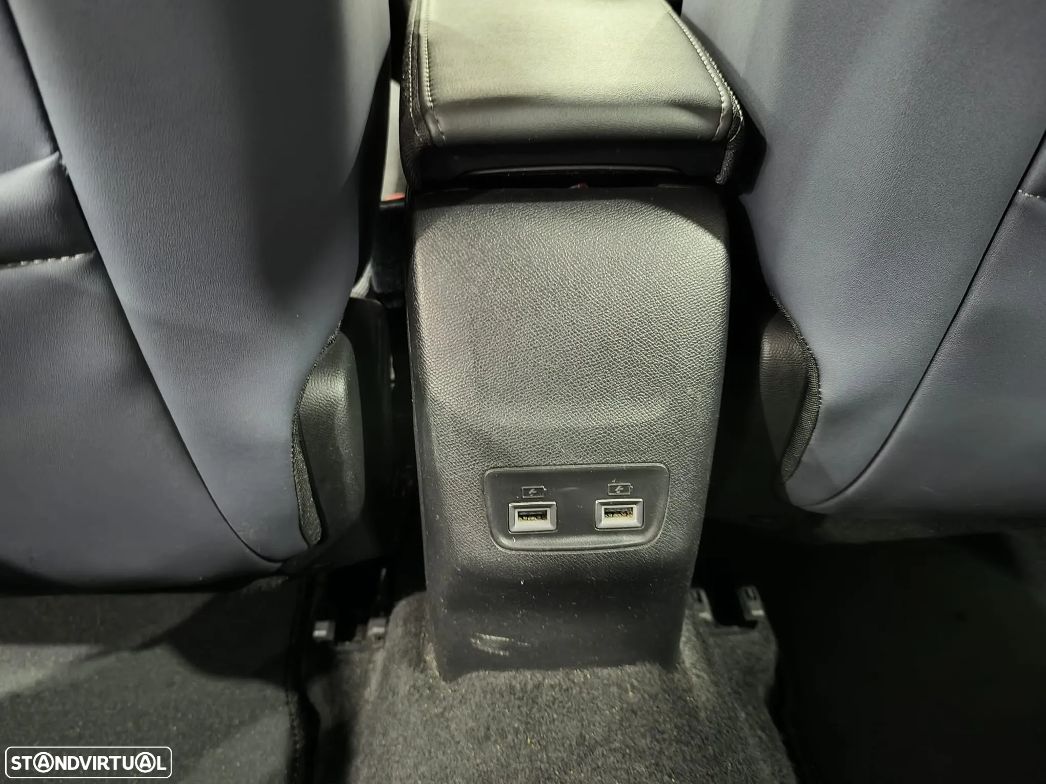Peugeot 2008 1.2 PureTech Allure - 29