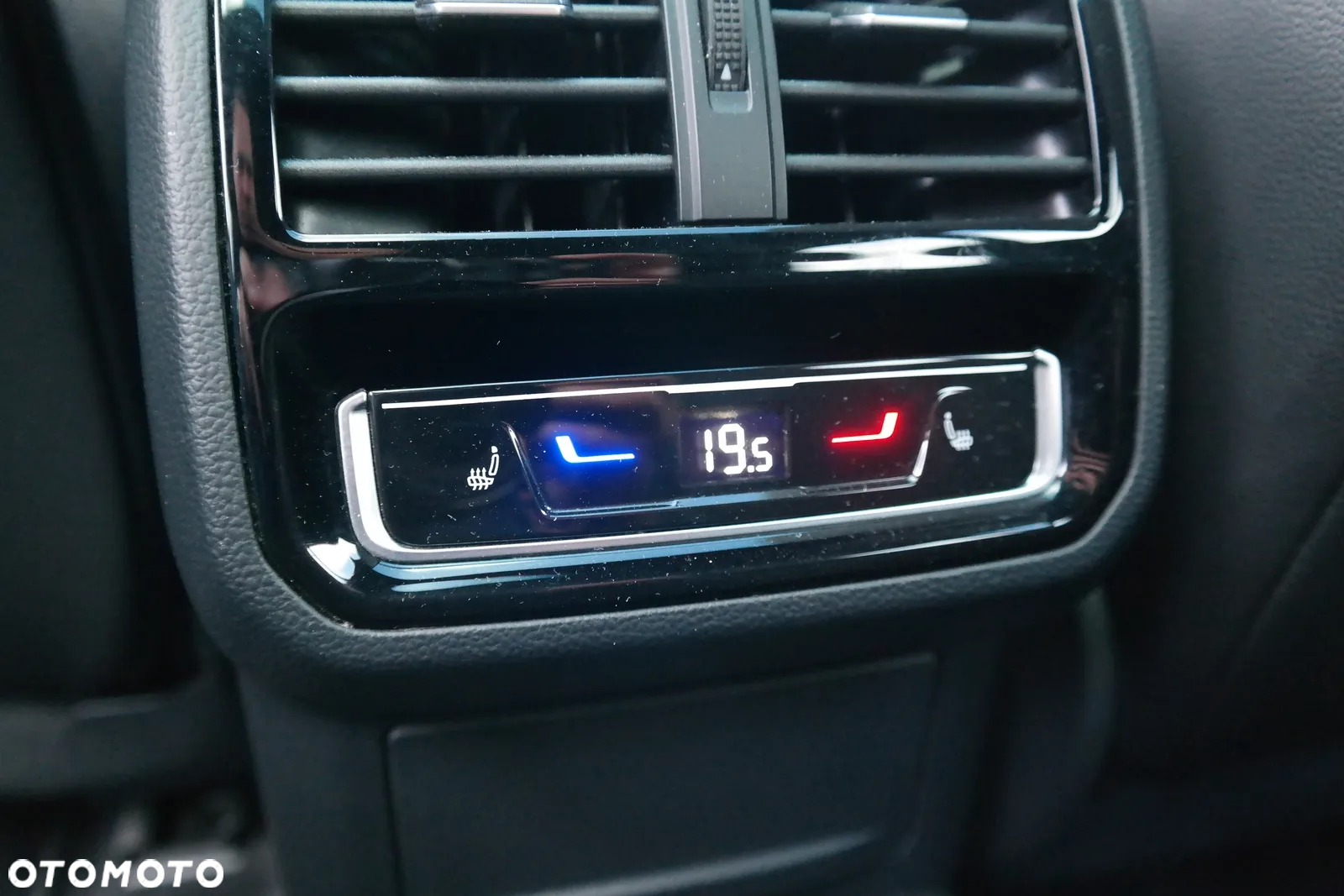 Volkswagen Arteon 2.0 TSI R-Line DSG - 13