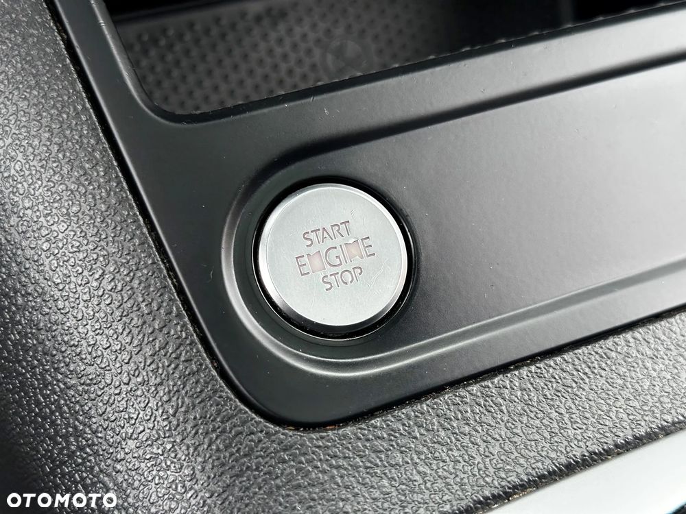 Volkswagen Tiguan - 35