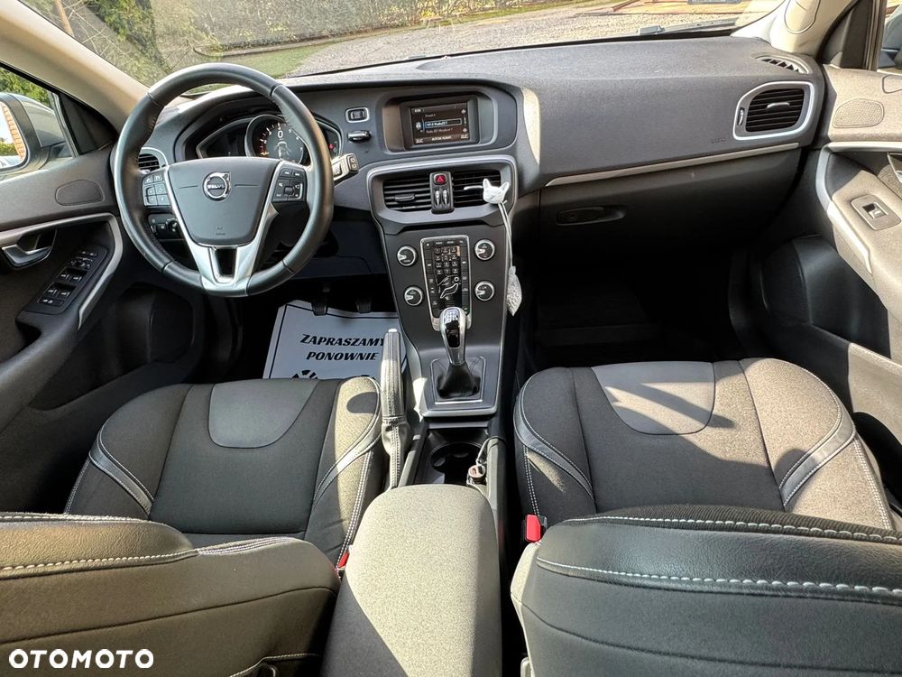 Volvo V40 T3 Drive-E Momentum - 13