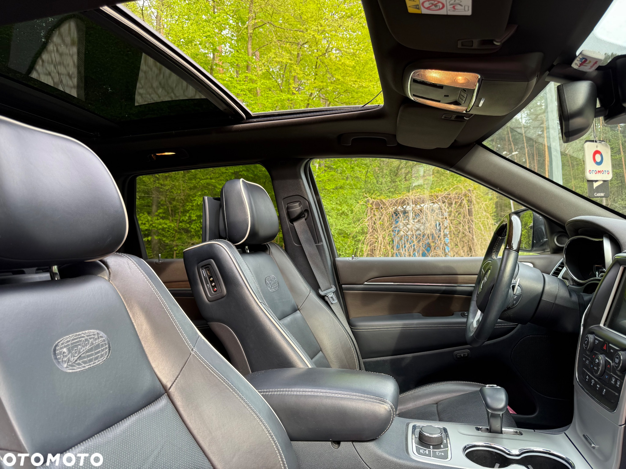 Jeep Grand Cherokee - 19
