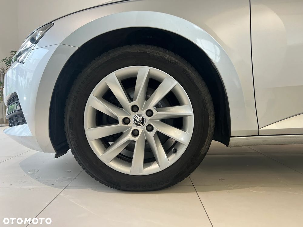 Skoda Superb 1.5 TSI Ambition DSG - 24