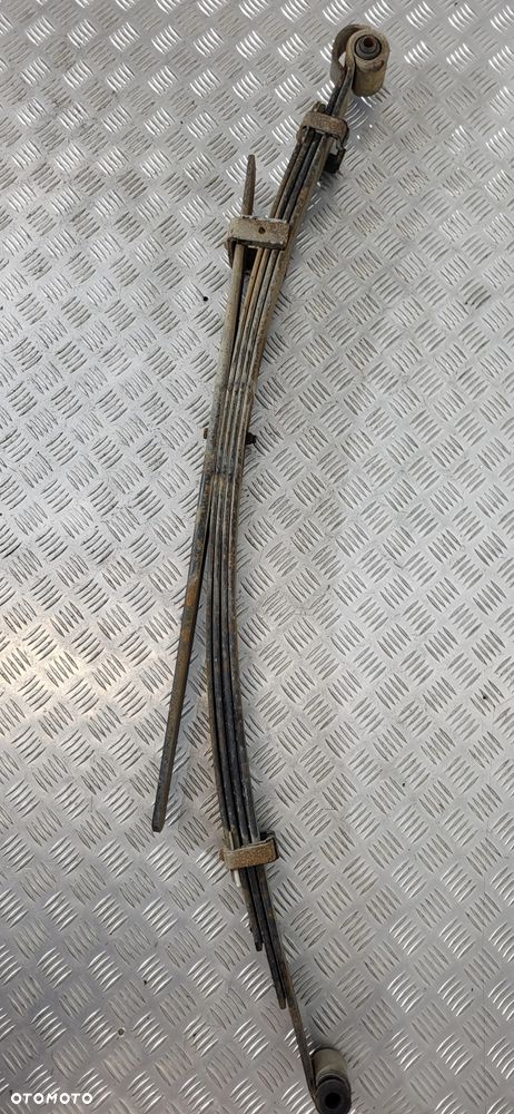 Mitsubishi L200 V Resor Tył - 5