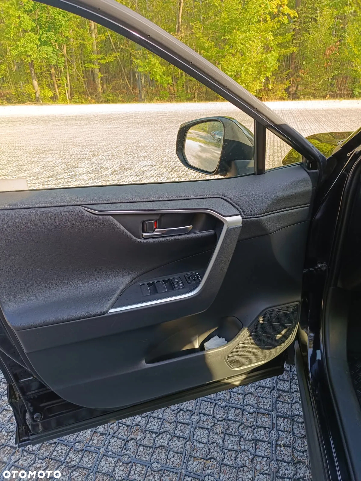 Toyota RAV4 2.5 Hybrid Black Edition by JBL 4x4 - 20