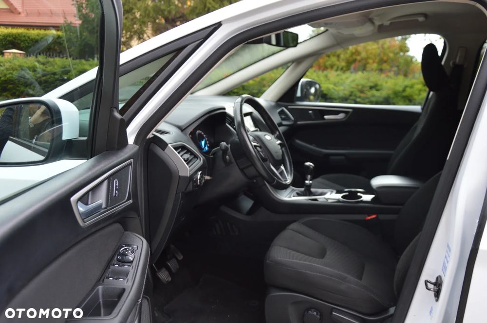 Ford S-Max - 7